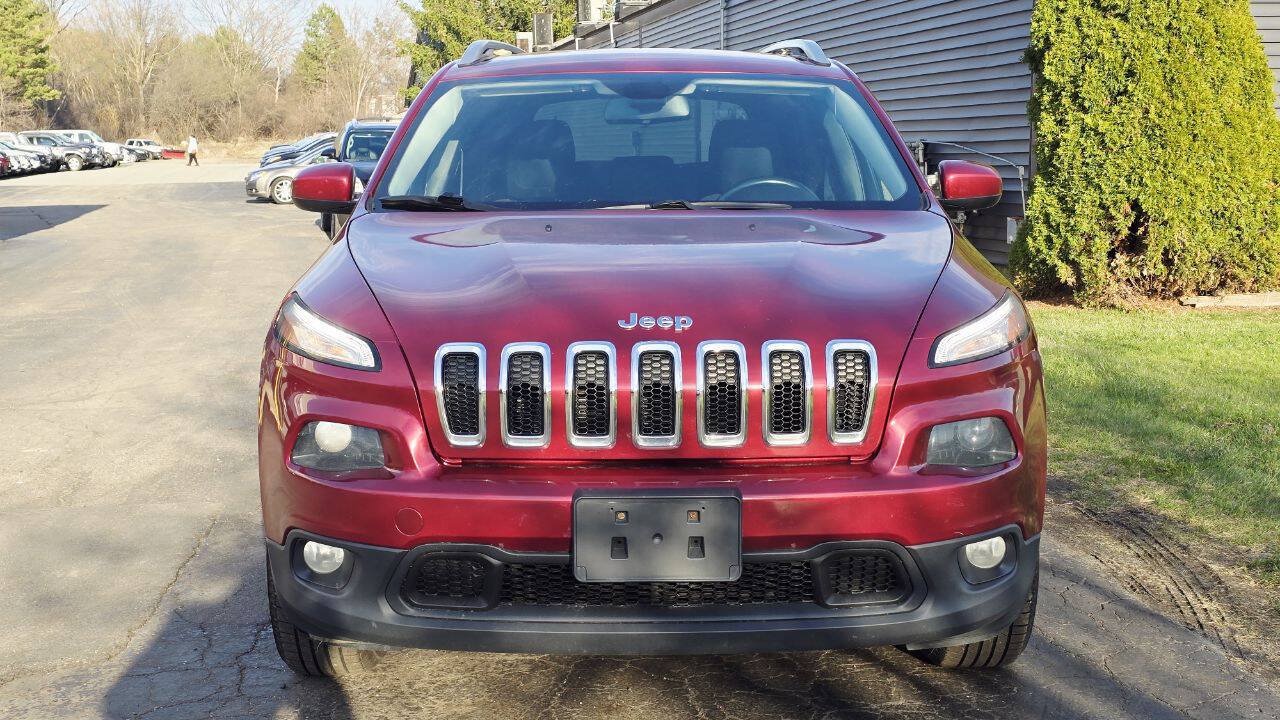 Used 2015 Jeep Cherokee Latitude w/ Cold Weather Group AWD/4WD image 11