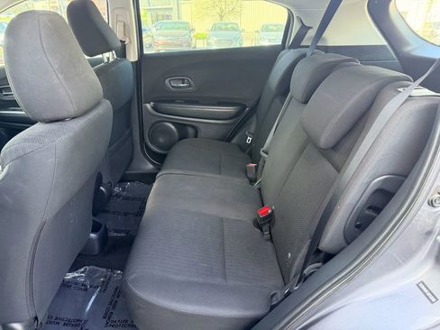 Used 2018 Honda HR-V LX image 13