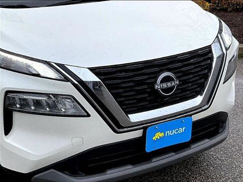 Certified 2023 Nissan Rogue SV image 29