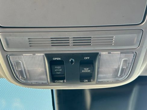 Used 2020 Honda Odyssey EX-L image 30