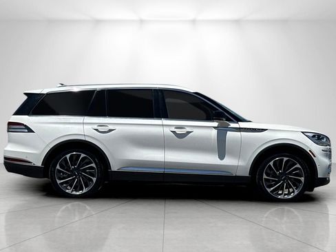 Used 2021 Lincoln Aviator Reserve w/ Equipment Group 202A AWD/4WD image 2