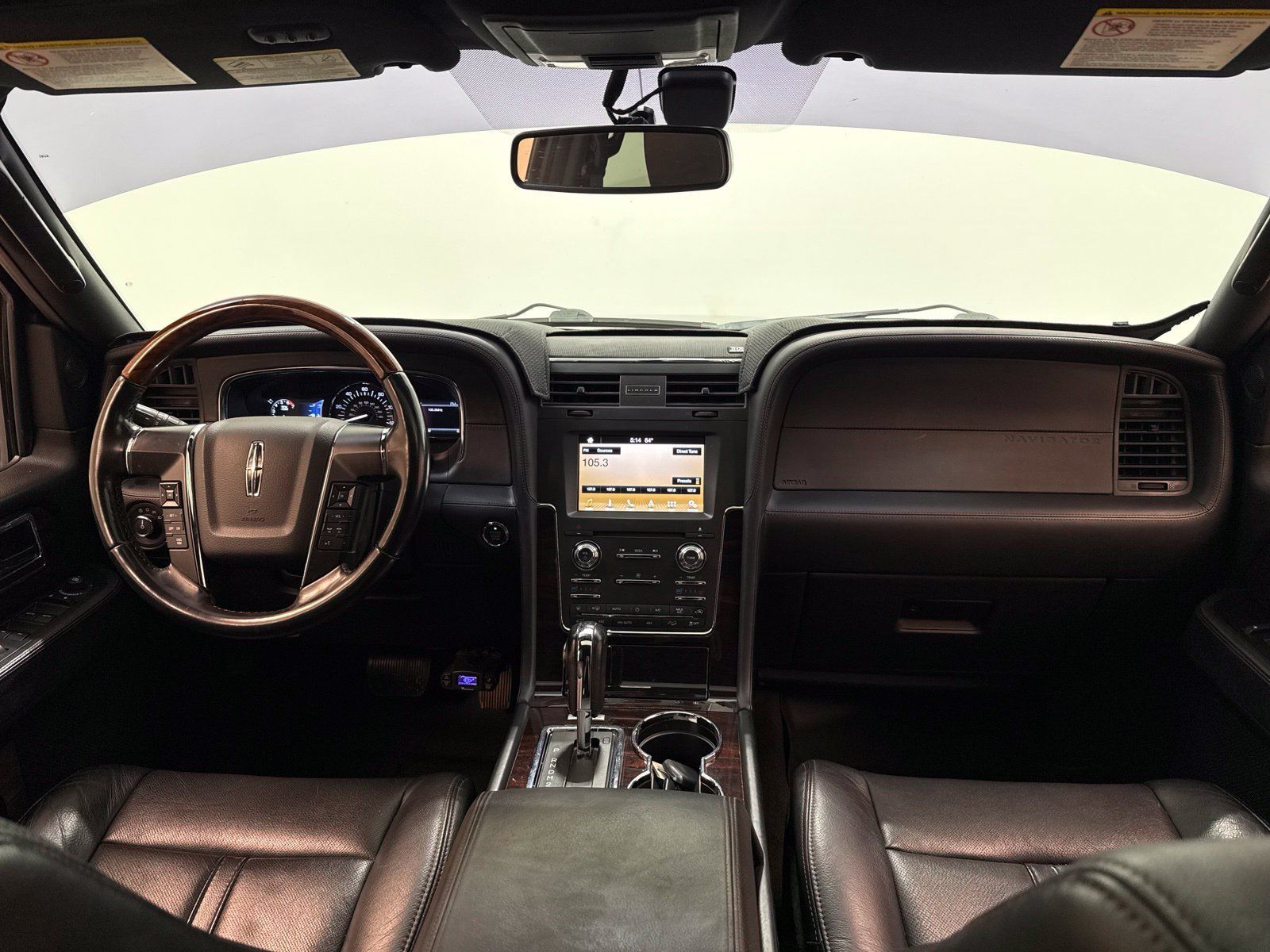 Used 2016 Lincoln Navigator Reserve AWD/4WD image 26