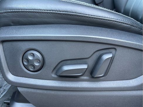 Used 2023 Audi Q5 2.0T Premium Plus w/ Premium Plus Package image 21