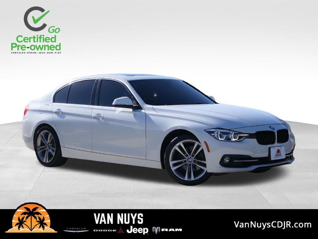 Used 2018 BMW 330i Sedan RWD image 1