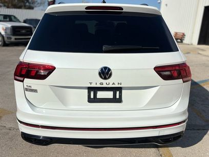 Used 2022 Volkswagen Tiguan SE R-Line