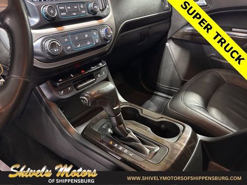 Used 2017 GMC Canyon SLT w/ Driver Alert Package image 20