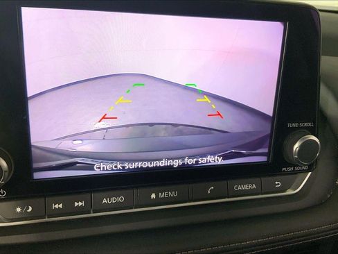 Used 2024 Nissan Rogue SV image 21