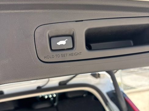 Used 2024 Honda CR-V EX-L image 19