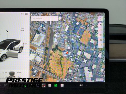 Used 2021 Tesla Model Y Long Range AWD/4WD image 22