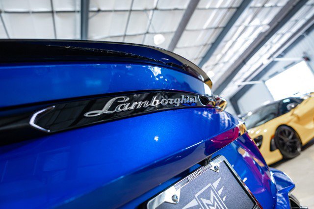 Used 2023 Lamborghini Urus S AWD/4WD image 32
