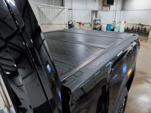 Used 2025 GMC Sierra 2500 Denali Ultimate image 7