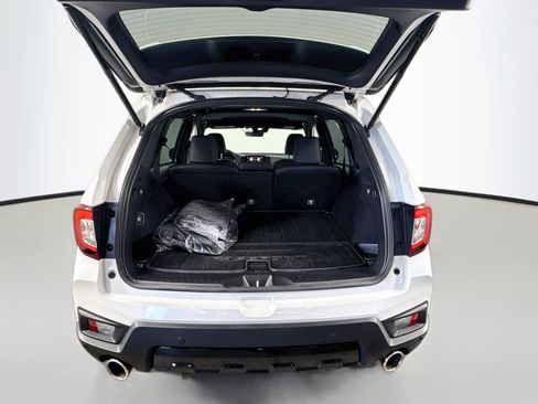 Used 2025 Honda Passport Black Edition image 25