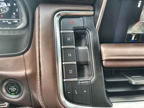 Certified 2022 Chevrolet Tahoe High Country w/ Premium Package image 15