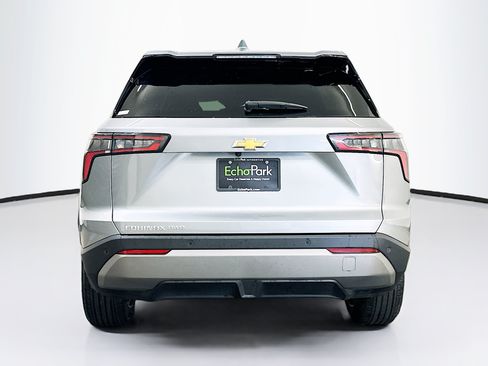Used 2025 Chevrolet Equinox LT AWD/4WD image 7