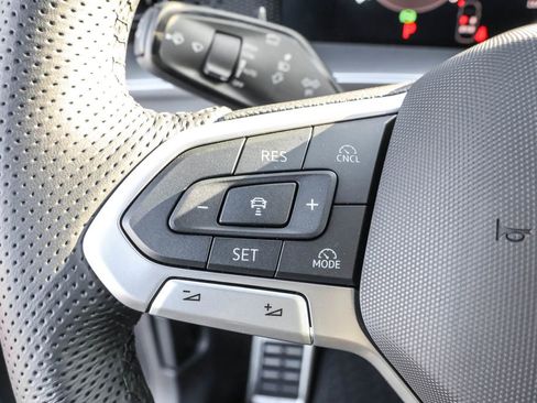 New 2026 Volkswagen Tiguan SE R-Line image 26