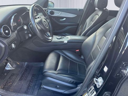 Used 2019 Mercedes-Benz GLC 300 4MATIC image 13