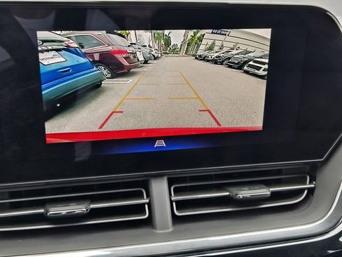 Used 2024 Chevrolet Trax RS w/ Sunroof Package image 23