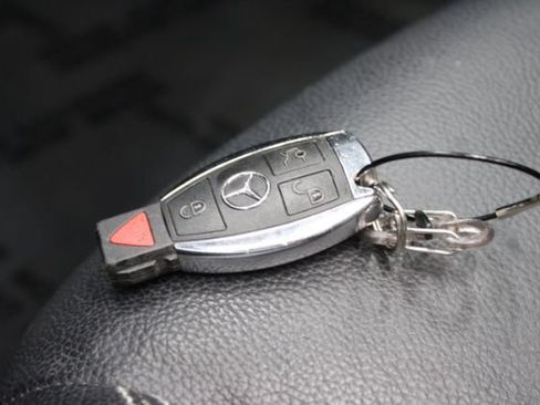 Used 2014 Mercedes-Benz SLK 250 image 14