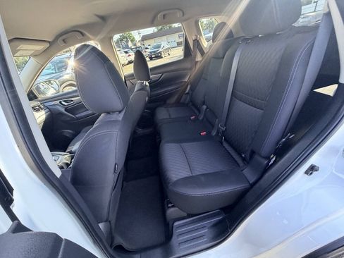 Used 2019 Nissan Rogue SV AWD/4WD image 42