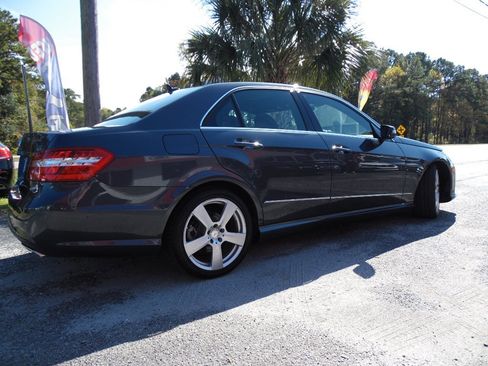 Used 2011 Mercedes-Benz E 350 Sedan image 3