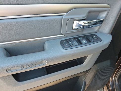 Used 2017 RAM 1500 Big Horn image 12