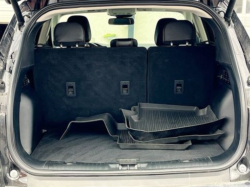 Used 2022 Ford Escape Titanium w/ Titanium Elite Package image 28