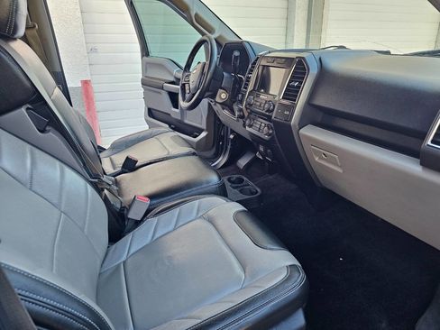 Used 2016 Ford F150 XLT w/ Equipment Group 302A Luxury image 11