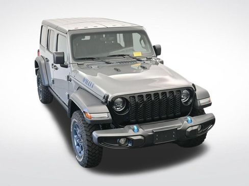 Used 2023 Jeep Wrangler Unlimited w/ Cold Weather Group AWD/4WD image 23