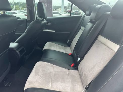 Used 2014 Toyota Camry SE w/ Leather Package FWD image 19