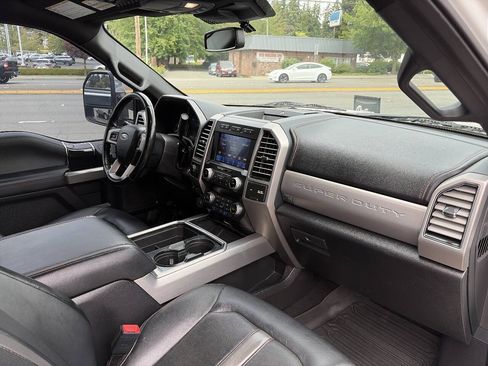 Used 2020 Ford F350 Platinum AWD/4WD image 23