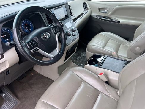 Certified 2017 Toyota Sienna XLE w/ XLE Navigation Package image 12