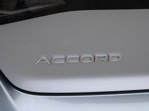 Used 2025 Honda Accord LX image 9
