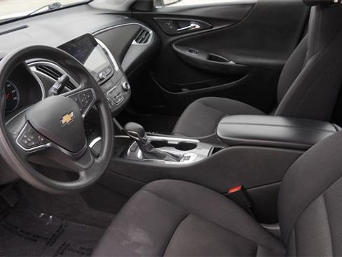 Used 2024 Chevrolet Malibu LT image 17