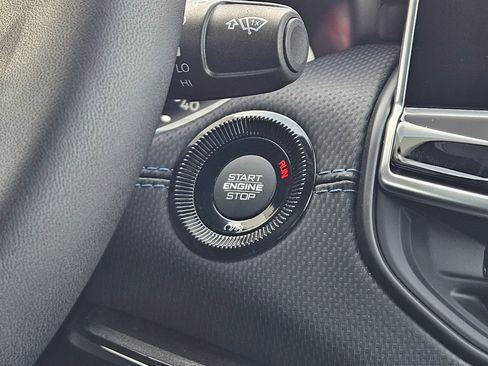 New 2026 Jeep Compass Latitude image 13