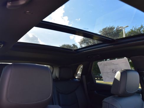 New 2025 Cadillac XT5 Premium Luxury image 25