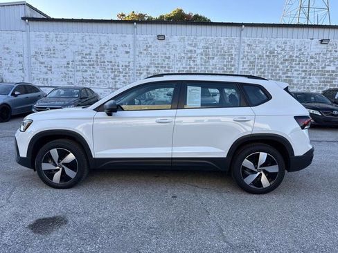 Used 2025 Volkswagen Taos S image 8