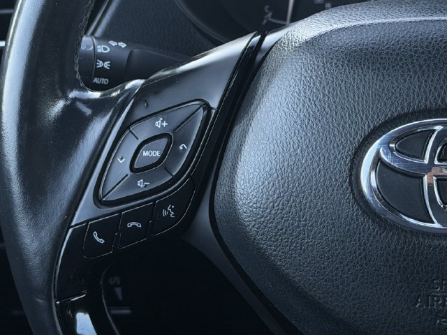 Used 2018 Toyota C-HR XLE FWD image 15