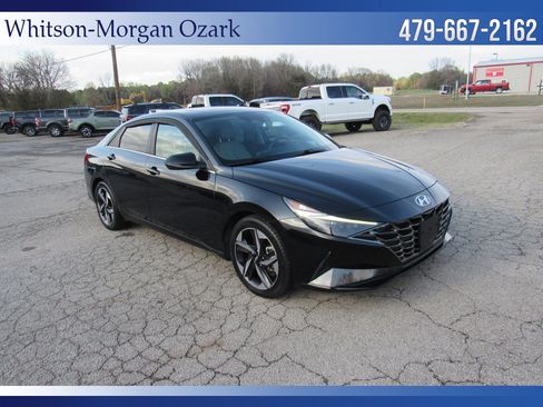 Used 2021 Hyundai Elantra Limited image 17