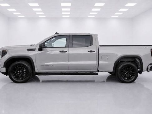 Used 2024 GMC Sierra 1500 Pro w/ Graphite Edition AWD/4WD image 7