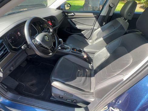 Used 2019 Volkswagen Jetta SEL Premium image 12