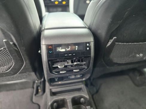 Certified 2022 Jeep Grand Cherokee L Laredo w/ Luxury Tech Group I AWD/4WD image 7