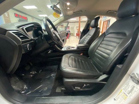 Used 2017 Ford Fusion Energi SE image 16