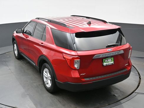 Used 2022 Ford Explorer XLT image 36