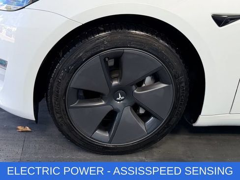 Used 2023 Tesla Model 3 Standard Range RWD image 4