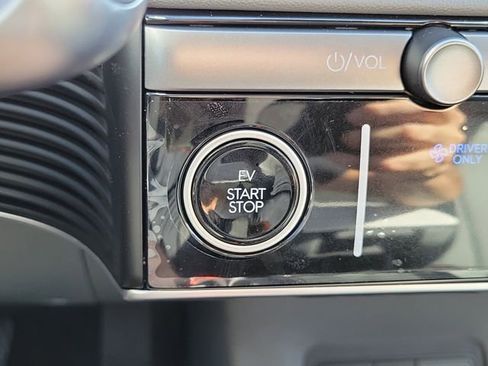 New 2026 Hyundai Ioniq 5 SEL image 9