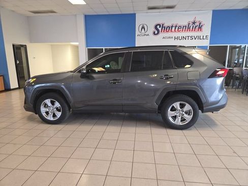 Used 2023 Toyota RAV4 XLE w/ Convenience Package FWD image 5