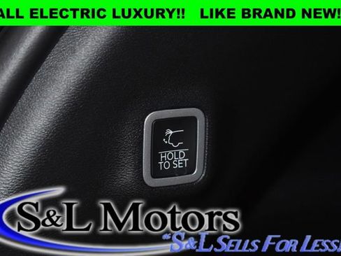 Used 2025 Jeep Wagoneer S Limited image 33