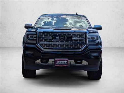 Used 2017 GMC Sierra 1500 Denali w/ Denali Ultimate Package AWD/4WD image 2