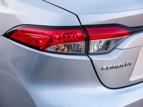 Certified 2024 Toyota Corolla LE FWD image 7