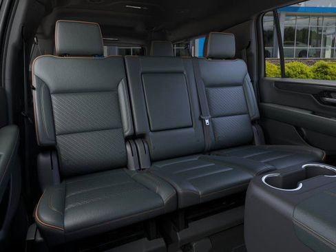 New 2026 GMC Yukon XL AT4 image 17